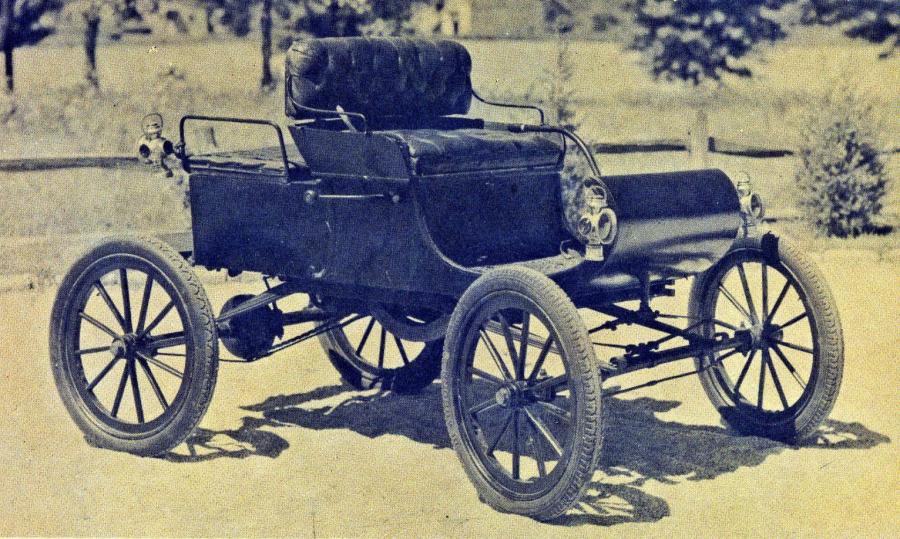  Oldsmobile Model R Curved Dash Runabout 1901 года  (фото 1 из 7)